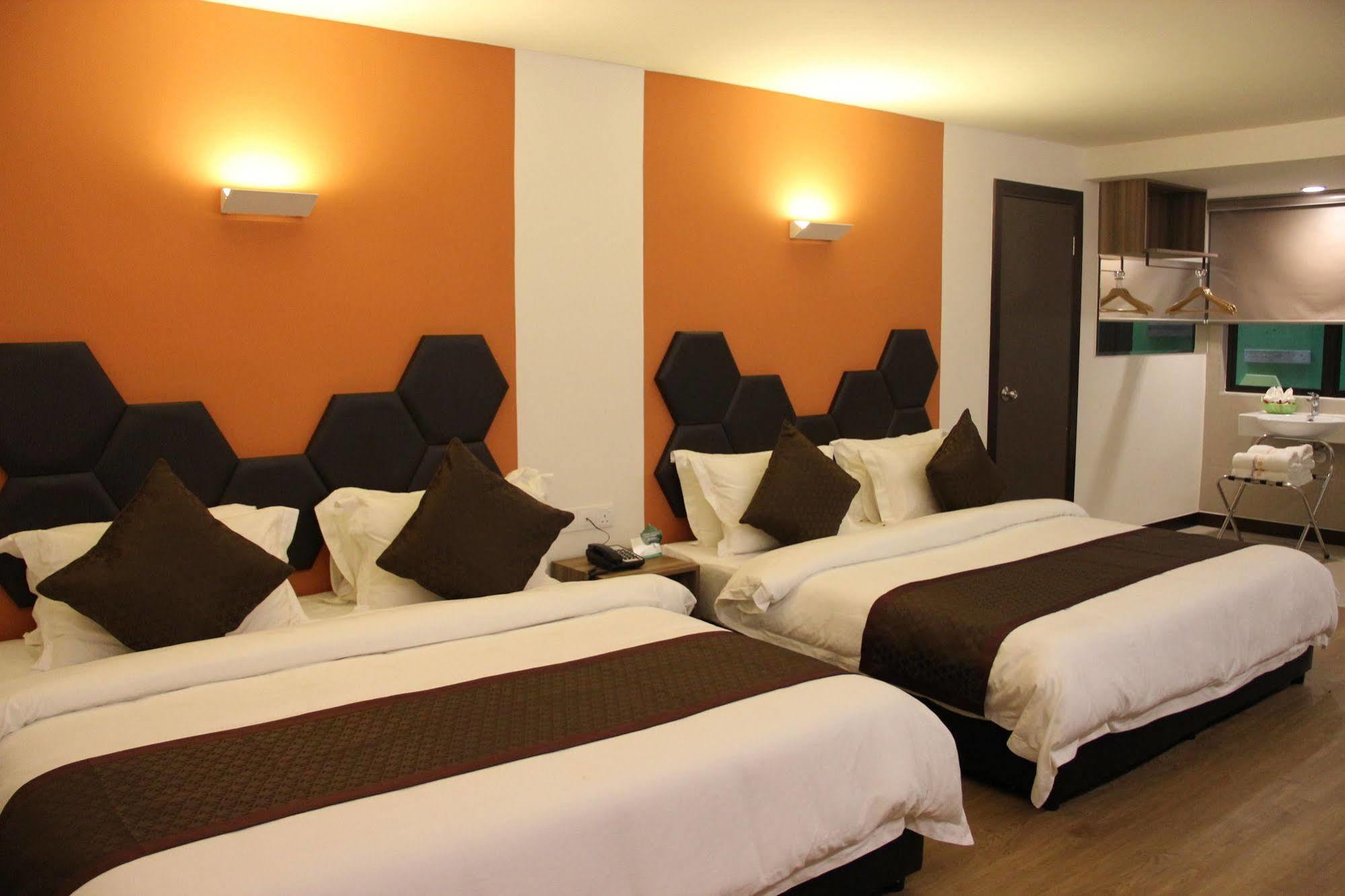 Memoire Hornbill Hotel Kuching Exterior photo